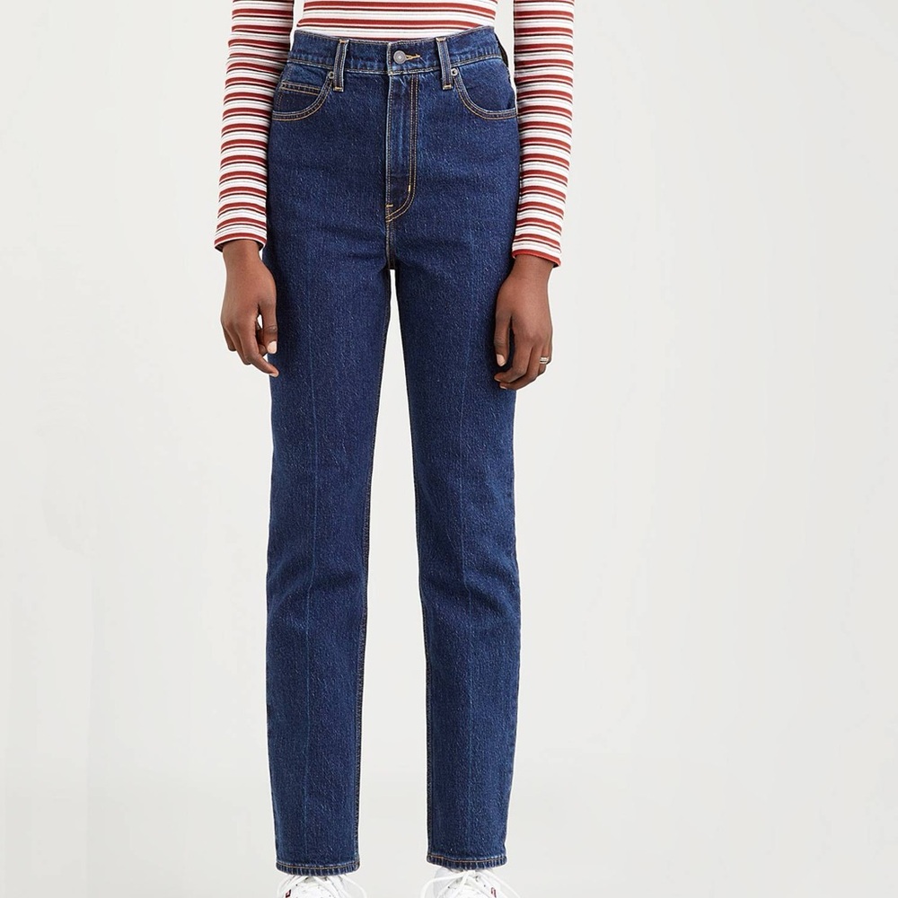 Levi’s Premium 70s High Slim Straight Dark Wash Jeans 28